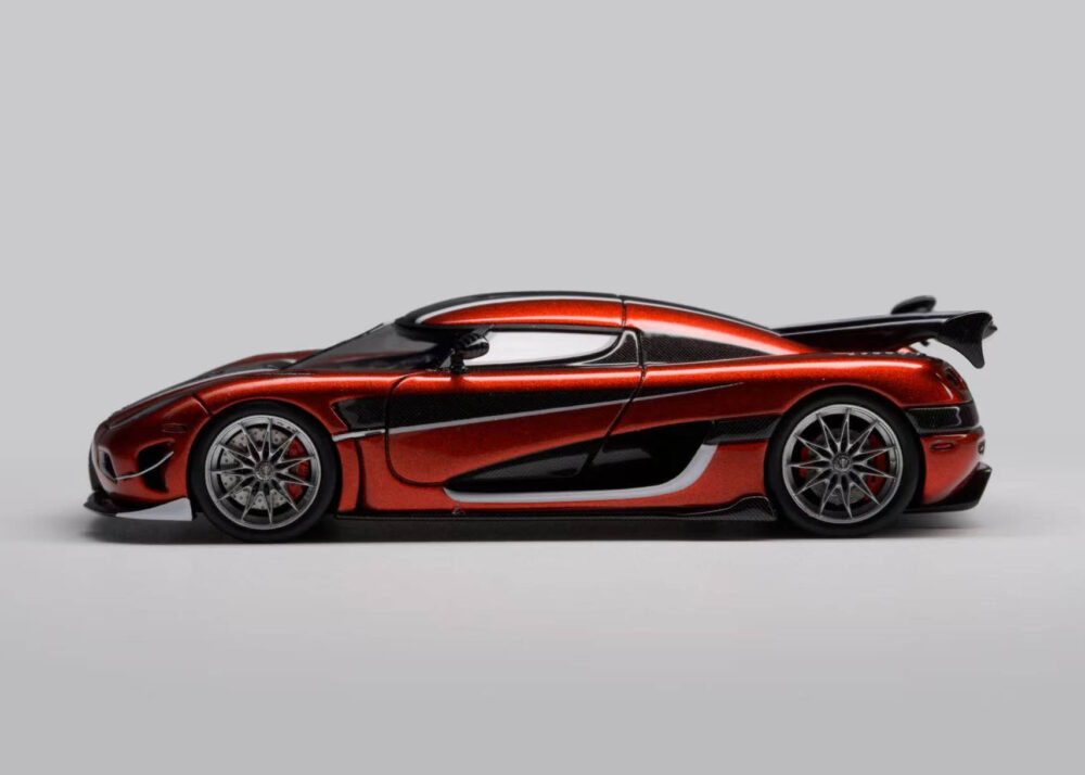 Koenigsegg Sports Car Model - Exquisite Craftsmanship, High - Fidelity Replica - Image 6